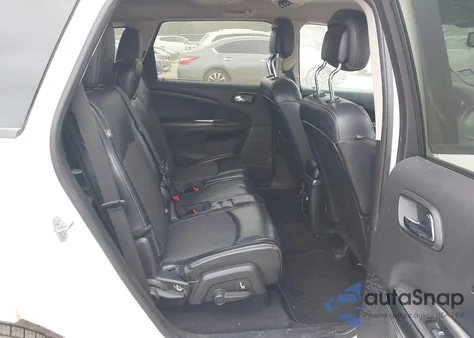 2015 Dodge Journey Crossroad z USA, uszkodzony, nr VIN 3C4PDCGG9FT540286